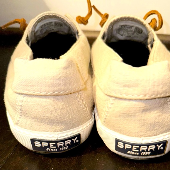Sperry Lounge Away Top Slider. Never been worn. - Picture 3 of 5